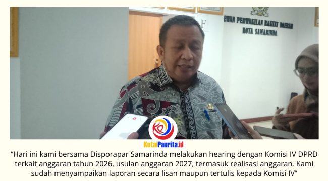 Kepala Disporapar Kota Samarinda, Muslimin, menyampaikan optimisme pencapaian target Pendapatan Asli Daerah (PAD) 2026 dari pengelolaan UPTD, dengan realisasi hingga triwulan II telah melampaui 50 persen dari target. Foto: Fathur Rabbany.
