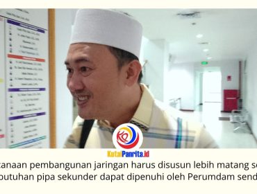 Anggota Komisi II DPRD Kota Samarinda, Rusdi Doviyanto, meminta Perumdam Tirta Kencana mempercepat pembangunan jaringan pipa sekunder guna memperluas layanan air bersih dan memastikan masyarakat tidak lagi terbebani biaya penyediaan infrastruktur. Foto: Fathur Rabbany.