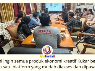 Dinas Pariwisata Kukar bersama DPMPTSP Kukar menggelar sosialisasi dan pendampingan aplikasi KukarGo di Ruang Rapat Dispar Kukar, Kamis (16/7/2026). Platform katalog lokal digital ini dihadirkan untuk memperluas promosi produk dan jasa pelaku ekonomi kreatif di Kutai Kartanegara. Foto: Fairuzzabady.