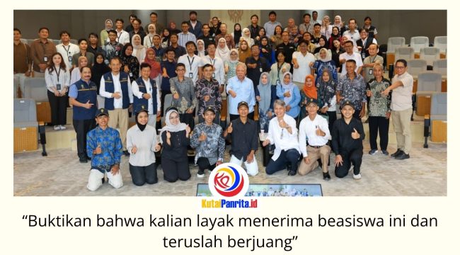 Otorita IKN melepas tujuh putra-putri terbaik dari kawasan delineasi IKN penerima Beasiswa Universitas Brawijaya Tahun Akademik 2026/2027, Kamis (23/7/2026), sebagai upaya mencetak SDM lokal unggul untuk mendukung pembangunan Ibu Kota Nusantara. Foto: Humas IKN.