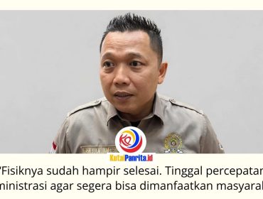 Ketua Komisi III DPRD Kota Samarinda, Deni Hakim Anwar, menyebut pembangunan fisik Teras Samarinda Tahap II hampir rampung. DPRD mendorong percepatan proses administrasi dan serah terima aset agar kawasan tersebut segera dibuka untuk masyarakat. Foto: Fathur Rabbany.