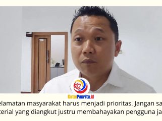 Ketua Komisi III DPRD Kota Samarinda, Deni Hakim Anwar, meminta perusahaan memastikan setiap armada angkut memenuhi standar keselamatan, termasuk menutup muatan dengan baik agar tidak mencemari jalan dan membahayakan pengguna jalan. Foto: Fathur Rabbany.