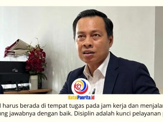 Sekretaris Komisi I DPRD Kota Samarinda, Ronald Stephen Lonteng, meminta Pemkot Samarinda memperketat pengawasan disiplin ASN, khususnya terkait kepatuhan terhadap jam kerja. Menurutnya, disiplin aparatur menjadi kunci untuk mewujudkan pelayanan publik yang profesional dan berkualitas. Foto: Fathur Rabbany.