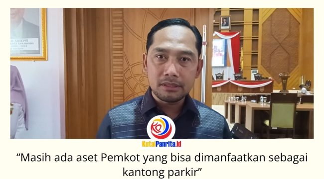 Anggota Komisi III DPRD Kota Samarinda, Abdul Rohim, mendorong Pemkot Samarinda segera menyediakan kantong parkir resmi di kawasan Folder Air Hitam guna mengatasi parkir liar di bahu jalan dan mengurangi kemacetan akibat meningkatnya aktivitas masyarakat. Foto: Fathur Rabbany.