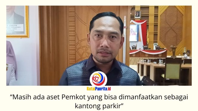 
 Anggota Komisi III DPRD Kota Samarinda, Abdul Rohim, mendorong Pemkot Samarinda segera menyediakan kantong parkir resmi di kawasan Folder Air Hitam guna mengatasi parkir liar di bahu jalan dan mengurangi kemacetan akibat meningkatnya aktivitas masyarakat. Foto: Fathur Rabbany.