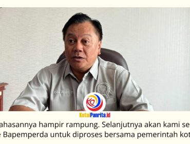 Ketua Pansus III DPRD Kota Samarinda, Achmad Sukamto, menyebut pembahasan Raperda Sempadan Sungai telah mencapai sekitar 95 persen dan kini memasuki tahap penyempurnaan administrasi sebelum diserahkan kepada Bapemperda untuk proses pembahasan berikutnya. Foto: Fathur Rabbany.