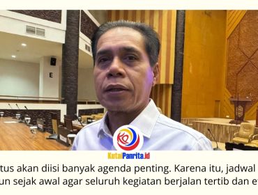 Ketua DPRD Kota Samarinda, Helmi Abdullah, menegaskan penyusunan agenda kerja sejak awal menjadi langkah penting untuk memastikan seluruh kegiatan legislatif selama Agustus 2026 berjalan tertib, terkoordinasi, dan terhindar dari benturan jadwal. Foto: Fathur Rabbany.