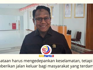Ketua Komisi I DPRD Kota Samarinda, Samri Syaputra, meminta Pemkot Samarinda mengkaji secara matang penataan penjual BBM eceran (Pertamini) dengan mengutamakan aspek keselamatan tanpa mengabaikan dampak sosial dan ekonomi bagi masyarakat. Foto: Fathur Rabbany.