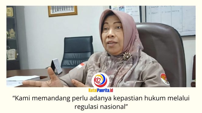
 Wakil Ketua Komisi IV DPRD Kota Samarinda, Sri Puji Astuti, mendukung pembahasan RUU terkait praktik LGBTQ sebagai landasan hukum bagi pemerintah dalam menyikapi persoalan yang dinilai berkaitan dengan nilai sosial, budaya, dan agama. Foto: Fathur Rabbany.