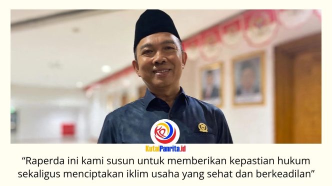 
 Anggota Komisi II DPRD Kota Samarinda, Viktor Yuan, menegaskan pasar rakyat memiliki peran strategis sebagai pusat distribusi kebutuhan pokok dan penggerak UMKM. Karena itu, pengelolaannya perlu didukung regulasi yang jelas agar aktivitas perdagangan berlangsung tertib dan memberikan kepastian hukum. Foto: Fathur Rabbany.