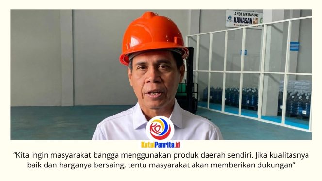 
 Ketua DPRD Kota Samarinda, Helmi Abdullah, menghadiri peluncuran produk air minum dalam kemasan (AMDK) Samaqua produksi Perumda Tirta Kencana Samarinda. Foto: Fathur Rabbany.