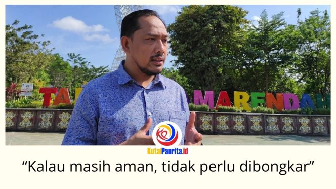 
 Anggota Komisi III DPRD Kota Samarinda, Abdul Rohim, meminta rencana pembongkaran menara lampu hias Taman Samarendah terlebih dahulu didasarkan pada hasil pemeriksaan teknis, terutama terkait keamanan dan kelayakan struktur bangunan. Foto: Fathur Rabbany.