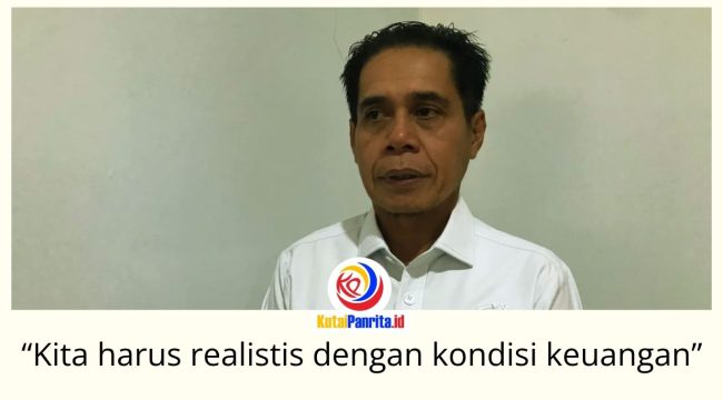 Ketua DPRD Kota Samarinda, Helmi Abdullah, menegaskan keterbatasan fiskal menjadi pertimbangan dalam pelaksanaan HUT ke-81 RI, sehingga peringatan kemerdekaan diarahkan pada kegiatan yang sederhana namun tetap bermanfaat bagi masyarakat. Foto: Fathur Rabbany.