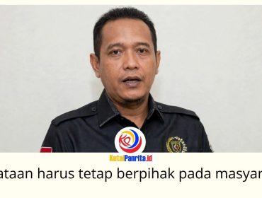 Anggota Komisi I DPRD Kota Samarinda, Suparno, mendorong penataan pedagang gerobakan dilakukan secara terukur. Menurutnya, kebijakan tidak hanya berorientasi pada ketertiban ruang publik, tetapi juga harus memperhatikan keberlangsungan mata pencaharian masyarakat. Foto: Fathur Rabbany.