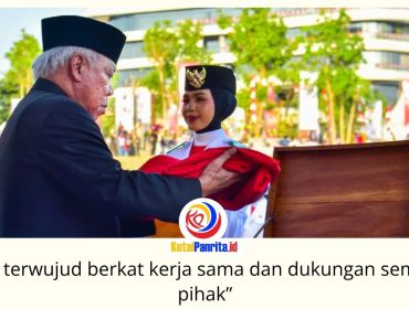 Suasana khidmat Upacara Penurunan Bendera dalam rangka HUT ke-81 Kemerdekaan RI di Ibu Kota Nusantara, diikuti jajaran Otorita IKN, tamu undangan, dan masyarakat, Senin (17/8/2026). Foto: Humas Otorita Ibu Kota Nusantara.