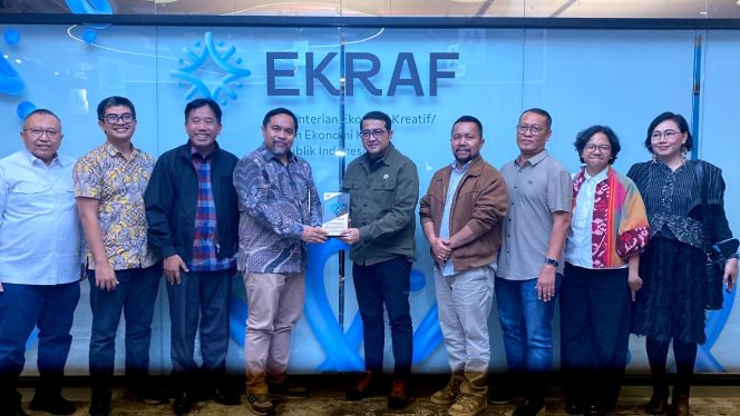 
 Kementerian Ekraf Perkuat Kolaborasi dengan AMSI Hadapi Transformasi Media Digital