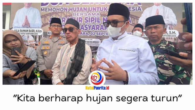 
 Bupati Kukar Aulia Rahman Basri mengatakan, salat istisqa merupakan ikhtiar bersama untuk memohon kepada Allah SWT agar hujan segera diturunkan. Foto: Fairuzzabady.