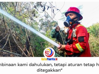 Otorita IKN memperkuat penegakan hukum dalam pengendalian karhutla di kawasan Nusantara. Langkah ini dilakukan setelah tahapan imbauan dan pembinaan, dengan menindak pelanggaran yang berpotensi menimbulkan kebakaran sesuai ketentuan yang berlaku. Foto: Humas Otorita IKN.