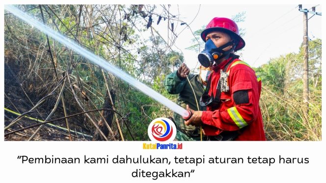 
 Otorita IKN memperkuat penegakan hukum dalam pengendalian karhutla di kawasan Nusantara. Langkah ini dilakukan setelah tahapan imbauan dan pembinaan, dengan menindak pelanggaran yang berpotensi menimbulkan kebakaran sesuai ketentuan yang berlaku. Foto: Humas Otorita IKN.