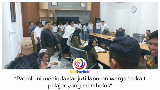 
 Satpol PP Kukar menjaring 23 pelajar yang kedapatan nongkrong di sejumlah tempat dan warung kopi saat jam pelajaran berlangsung di Tenggarong, Senin (28/9/2026). Penertiban dilakukan sekitar pukul 09.00 WITA sebagai tindak lanjut laporan masyarakat terkait pelajar yang membolos.