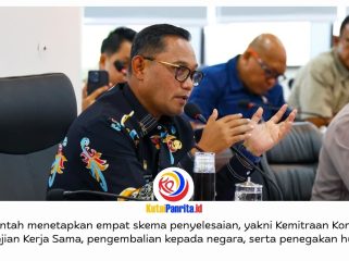 Pemerintah bersama Pemerintah Provinsi Kalimantan Timur dan instansi terkait menyepakati langkah terpadu untuk menjaga fungsi konservasi Tahura Bukit Soeharto serta menata kegiatan terbangun di kawasan tersebut. Kesepakatan dibahas dalam rapat koordinasi yang dipimpin Kepala OIKN Basuki Hadimuljono di Kantor OIKN, Nusantara, Kamis (1/10/2026). Foto: Humas Otorita IKN.