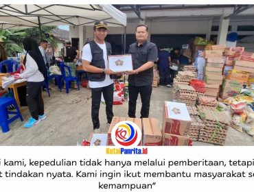 PWI Kukar menyalurkan bantuan sembako kepada warga terdampak kebakaran di kawasan Danau Aji, Tenggarong, Jumat (9/10/2026), sebagai bentuk kepedulian dan solidaritas untuk meringankan beban para korban. Foto: PWI Kukar.