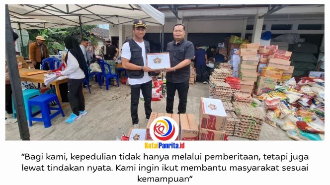 
 PWI Kukar menyalurkan bantuan sembako kepada warga terdampak kebakaran di kawasan Danau Aji, Tenggarong, Jumat (9/10/2026), sebagai bentuk kepedulian dan solidaritas untuk meringankan beban para korban. Foto: PWI Kukar.
