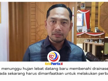 Anggota Komisi III DPRD Samarinda, Abdul Rohim, mendesak Pemkot Samarinda segera menormalisasi drainase di kawasan rawan genangan sebelum puncak musim hujan 2026/2027 guna mengurangi risiko banjir dan menjaga kelancaran aliran air.